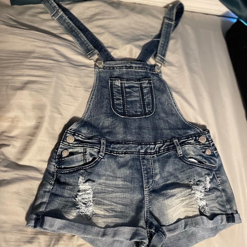 Short overalls